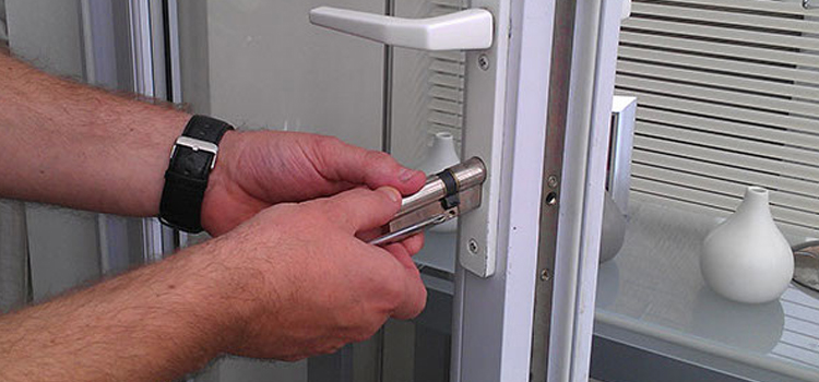 Commercial Door Lock Repair in Rodeo